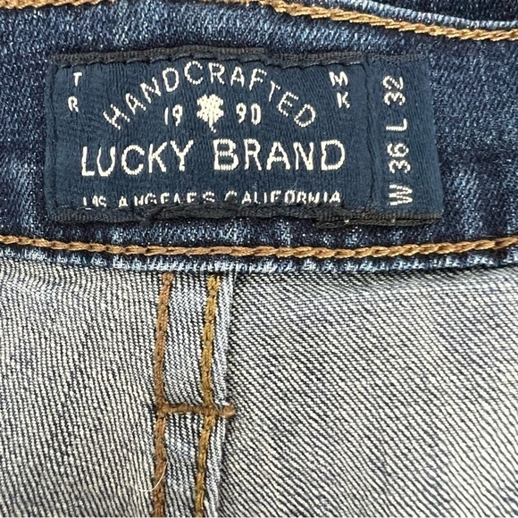 Lucky Brand Men’s 410 Athletic Fit Blue Jeans Sz W36/L32 Actual Inseam 31” - Picture 5 of 10